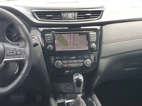 Used 2019 Nissan Rogue SL w/ Premium Package FWD image 22