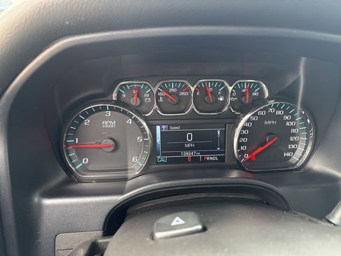 Used 2017 Chevrolet Silverado 1500 LT w/ All Star Edition AWD/4WD image 21