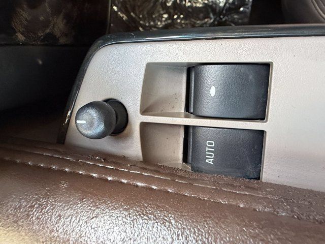 Used 2014 GMC Savana 1500 RWD image 23