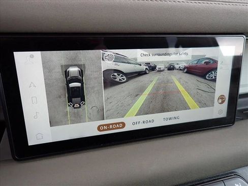 Used 2023 Land Rover Defender 110 S image 24