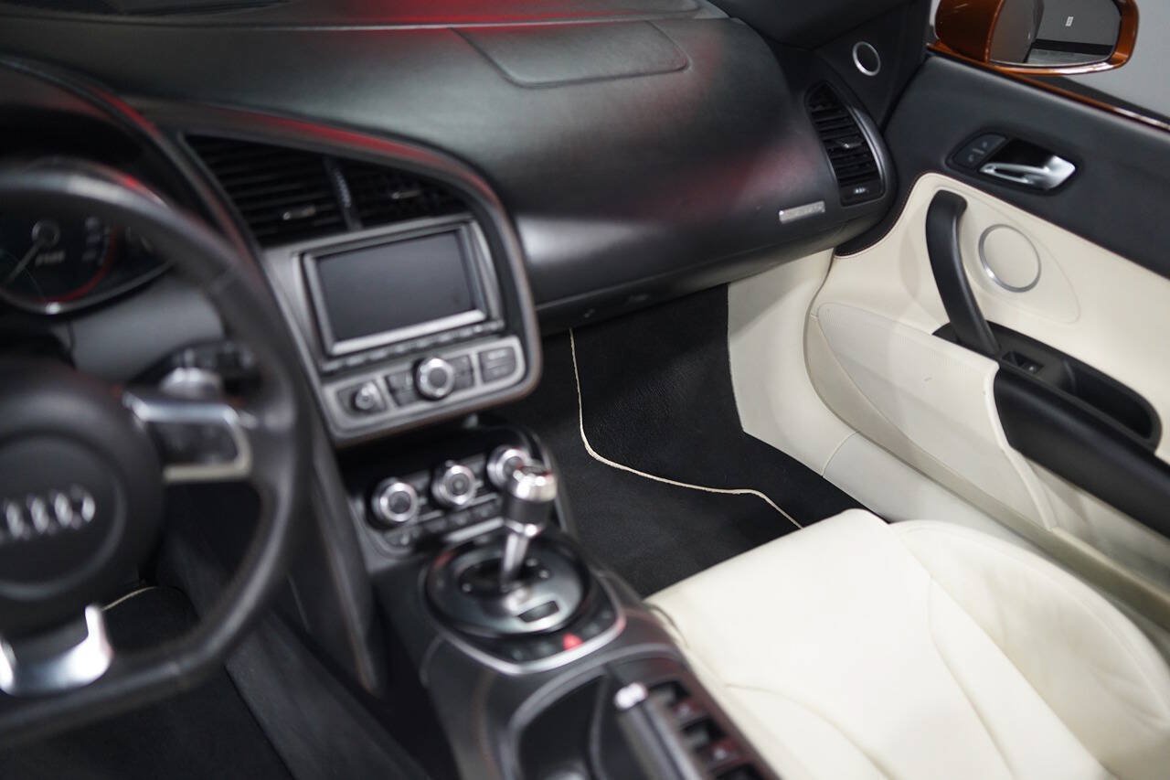 Used 2011 Audi R8 V10 AWD/4WD image 76
