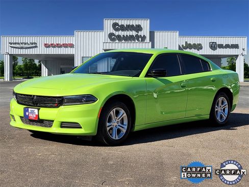 Used 2023 Dodge Charger SXT w/ Cold Weather Package image 3