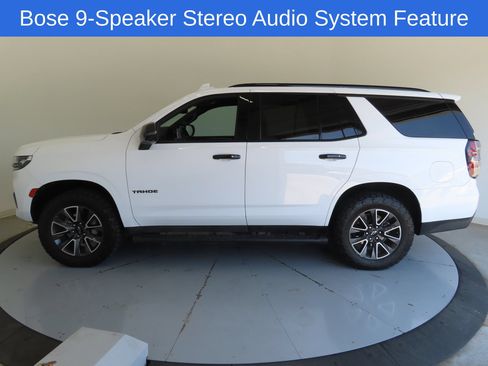 Used 2022 Chevrolet Tahoe Z71 w/ Luxury Package AWD/4WD image 7