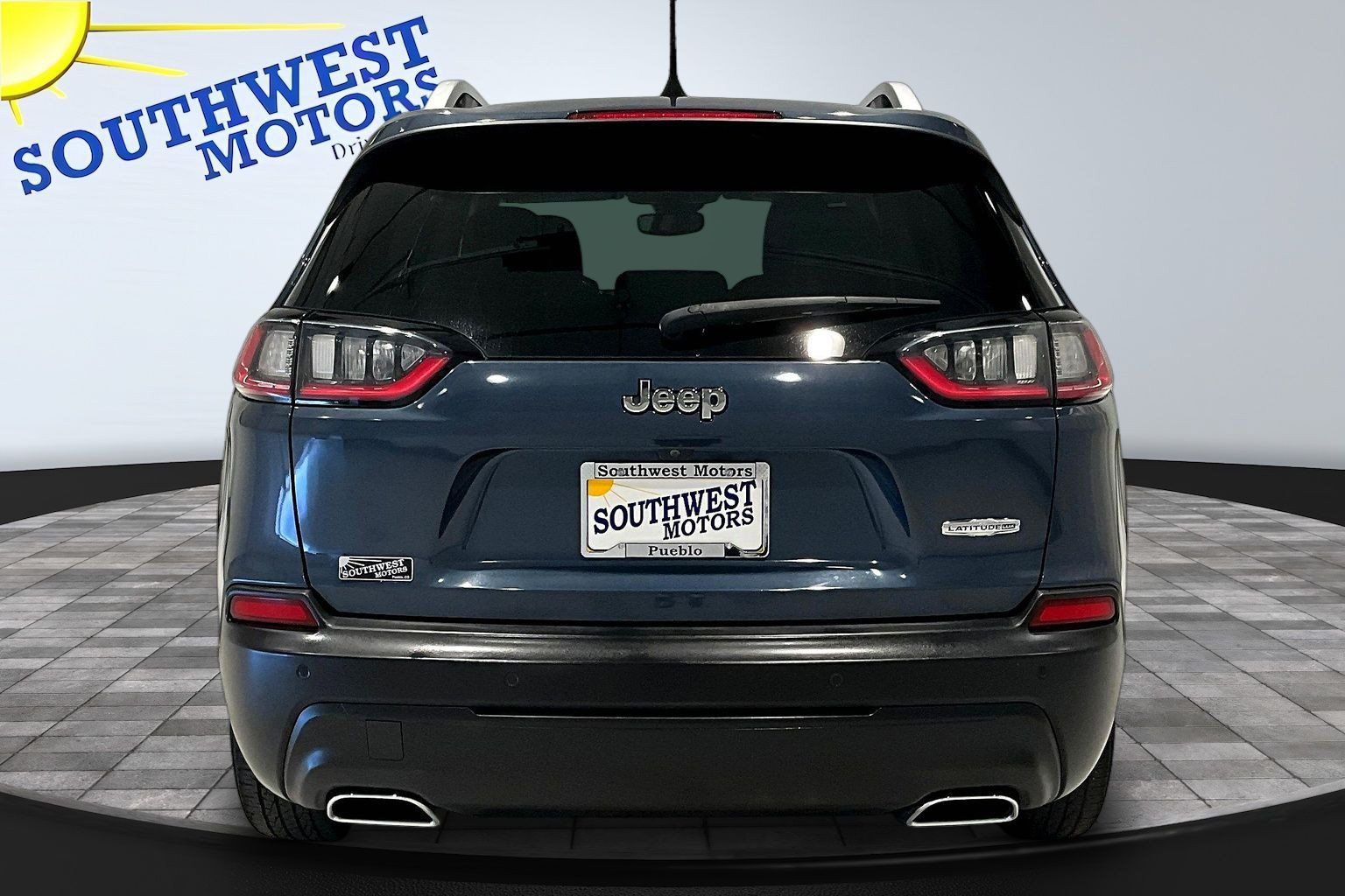 Used 2021 Jeep Cherokee Latitude Lux w/ Comfort/Convenience Group FWD image 6