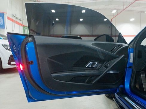 Used 2017 Audi R8 V10 image 22