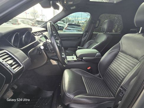 Used 2017 Land Rover Discovery HSE image 5