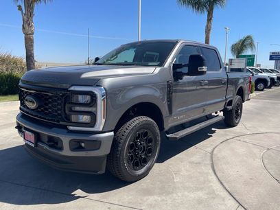 New 2026 Ford F250 Lariat w/ Black Appearance Package