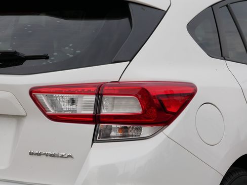 Used 2019 Subaru Impreza 2.0i w/ Eyesight AWD/4WD image 17
