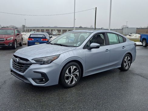 Certified 2024 Subaru Legacy Premium image 3