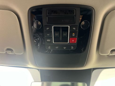 New 2026 Kia Carnival SX Prestige FWD image 20