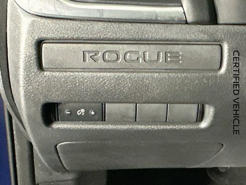 Certified 2021 Nissan Rogue S FWD image 12