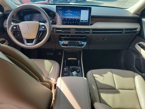 Certified 2023 Lincoln Corsair Reserve FWD image 18