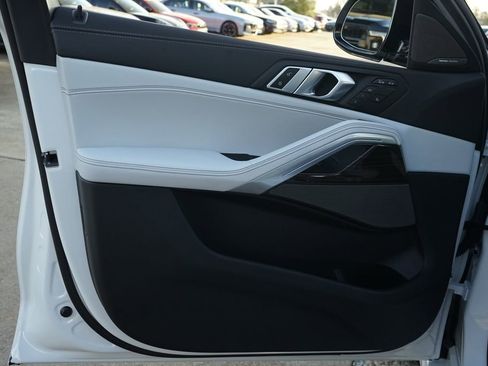 Used 2026 BMW X6 xDrive40i image 17