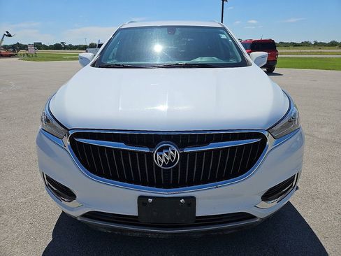 Used 2020 Buick Enclave Essence FWD image 12