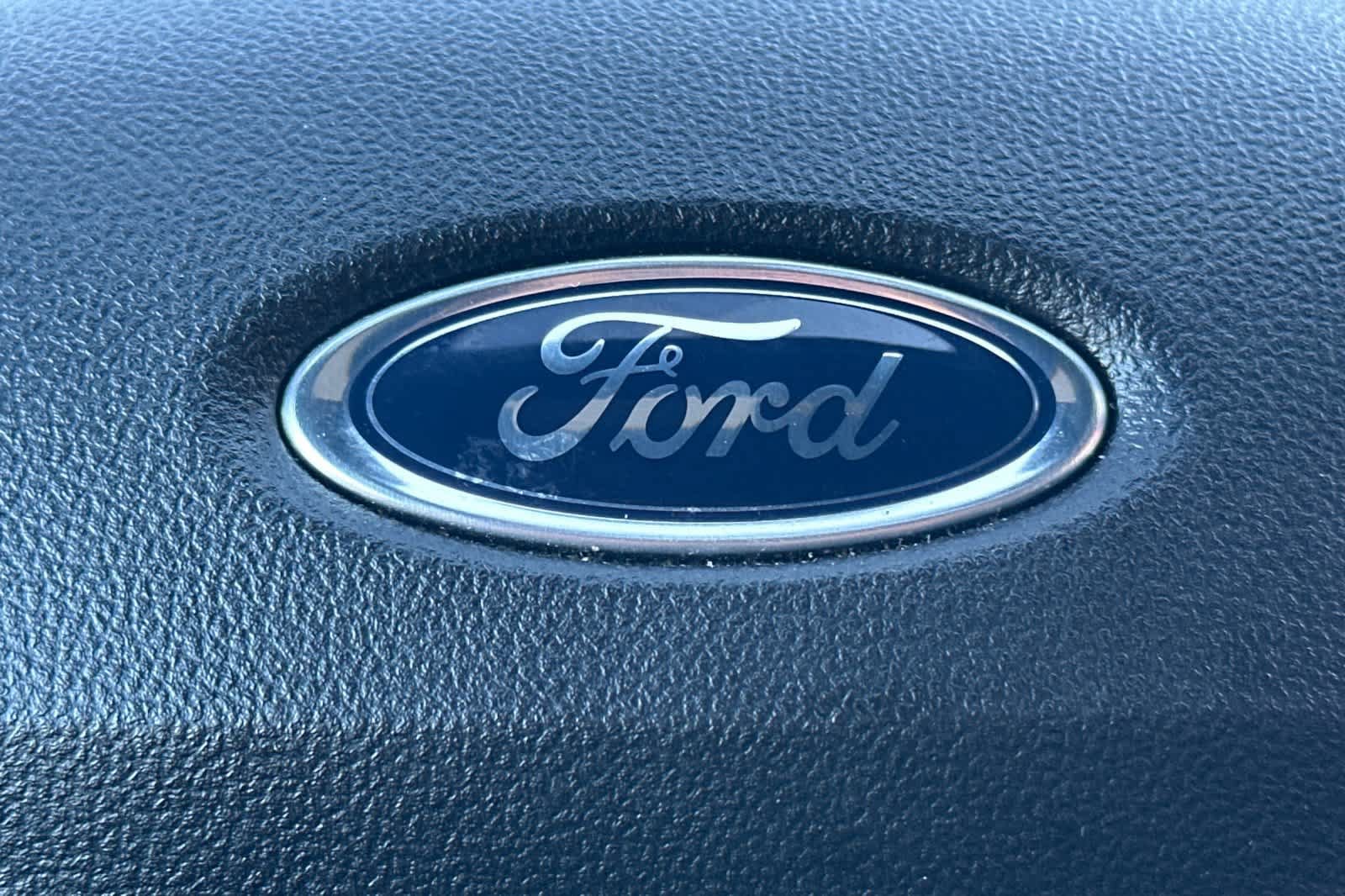 Used 2025 Ford Escape ST-Line FWD image 16