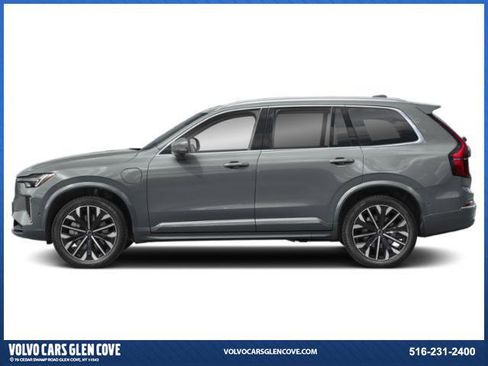 New 2026 Volvo XC90 T8 Ultra w/ Protection Package AWD/4WD image 3