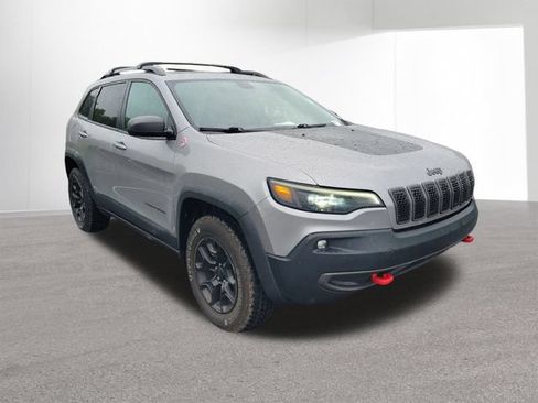 Used 2019 Jeep Cherokee Trailhawk w/ Comfort/Convenience Group AWD/4WD image 12