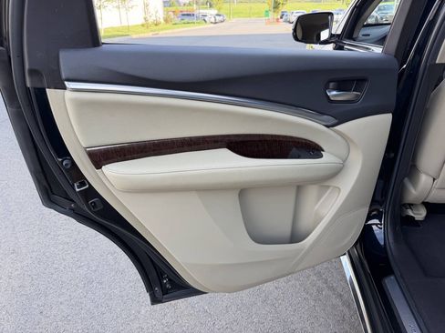 Used 2020 Acura MDX FWD image 30