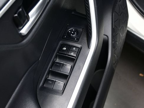 Used 2024 Toyota RAV4 XLE w/ Convenience Package AWD/4WD image 10