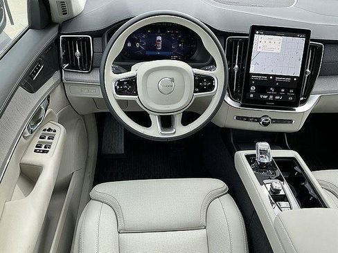 New 2026 Volvo XC90 T8 Ultra w/ Protection Package Premier AWD/4WD image 5