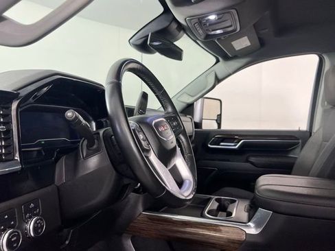 Used 2024 GMC Sierra 3500 SLE w/ SLE Value Package image 16