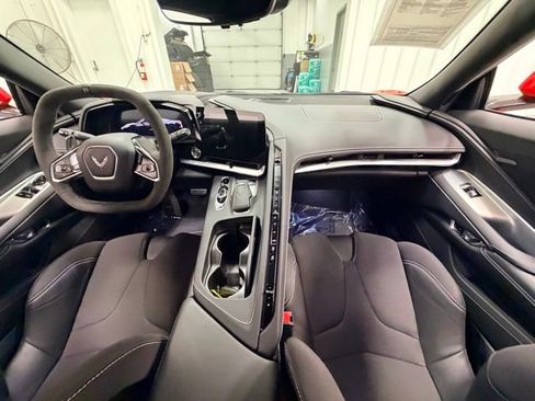 Certified 2024 Chevrolet Corvette Stingray Coupe w/ 1LT image 21