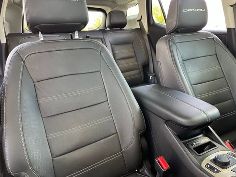 Used 2023 GMC Terrain Denali AWD/4WD image 28