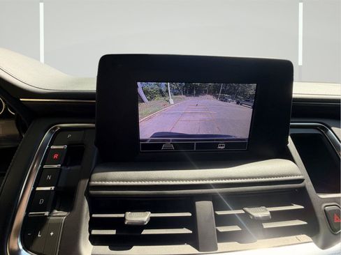Used 2023 Chevrolet Suburban LS RWD image 26