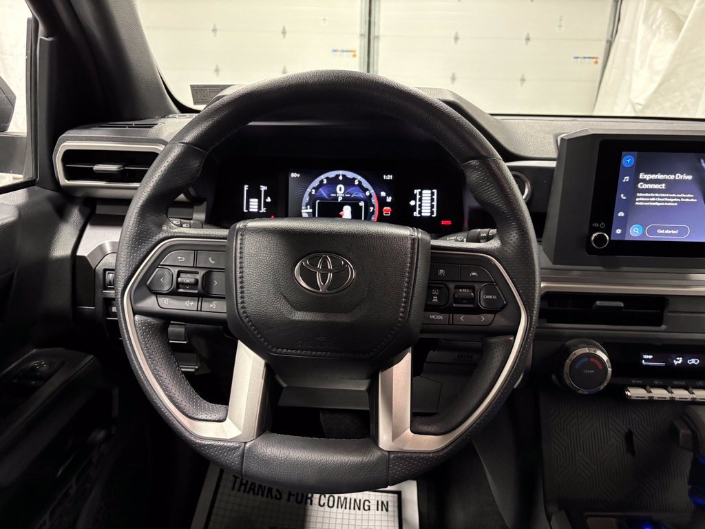 Used 2026 Toyota 4Runner SR5 AWD/4WD image 18