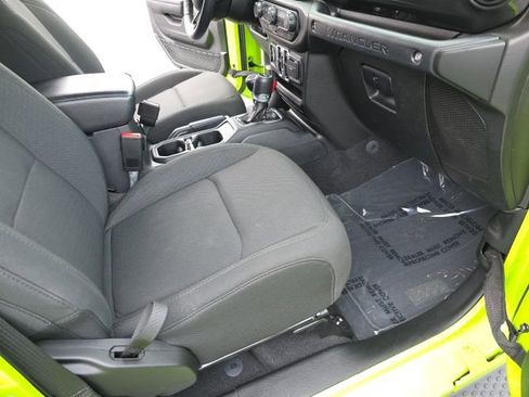 Used 2021 Jeep Wrangler Unlimited Sport image 40