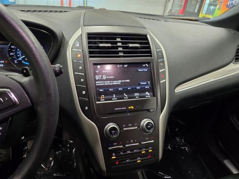 Used 2019 Lincoln MKC Premiere image 21