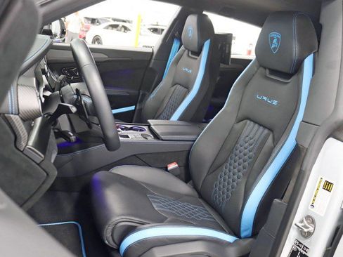 Used 2023 Lamborghini Urus Performante image 39