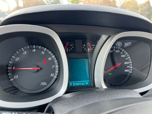 Used 2017 Chevrolet Equinox LT w/ Convenience Package image 20