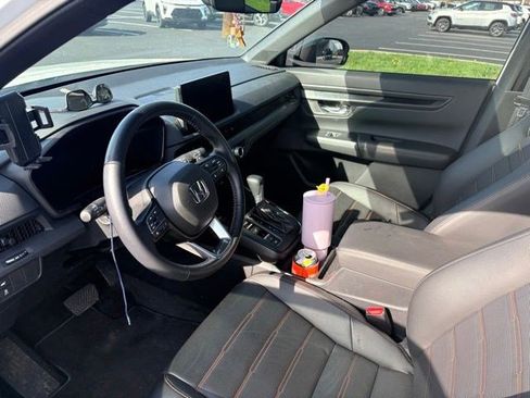Used 2025 Honda CR-V Sport-L image 9