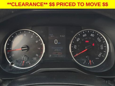 Used 2020 Toyota RAV4 XLE FWD image 19