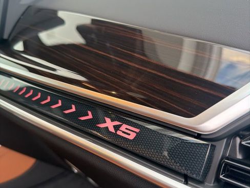 New 2026 BMW X7 M60i image 75