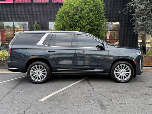 Used 2022 Cadillac Escalade Premium Luxury w/ Performance Package AWD/4WD image 21