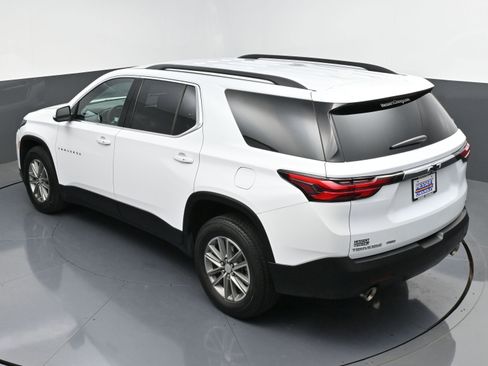 Used 2023 Chevrolet Traverse LT AWD/4WD image 47