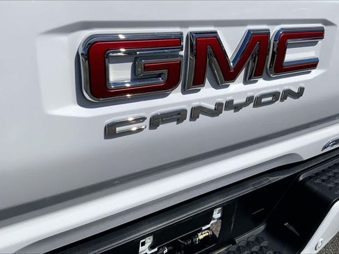Used 2023 GMC Canyon AT4 w/ AT4 Premium Package AWD/4WD image 31