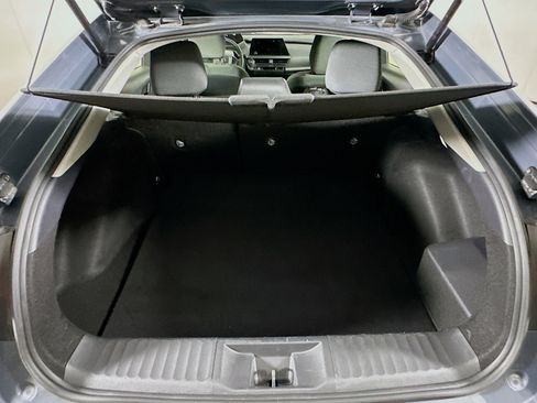 Used 2025 Toyota Prius LE image 28