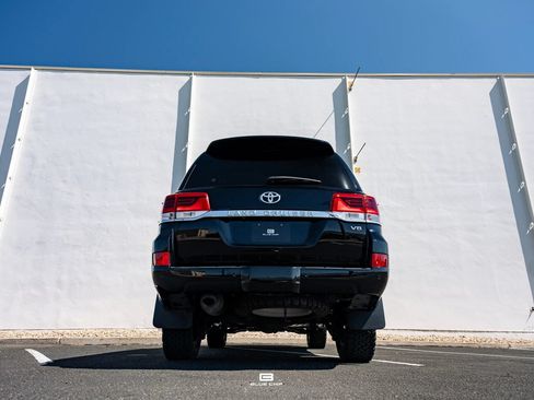 Used 2020 Toyota Land Cruiser Heritage Edition AWD/4WD image 25