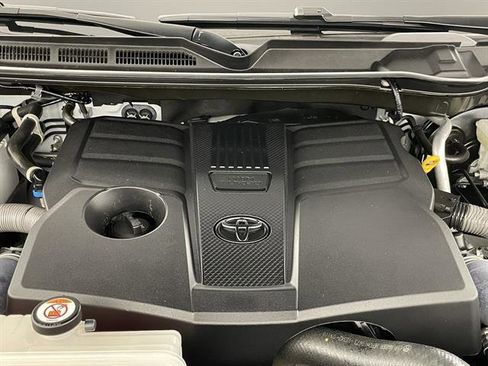 Used 2023 Toyota Tundra Limited image 22