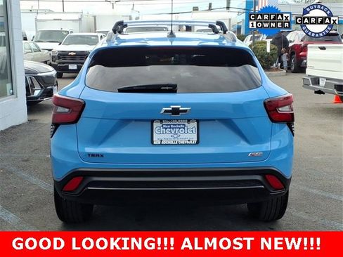 Certified 2024 Chevrolet Trax RS w/ Driver Confidence Package image 5