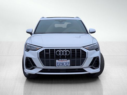 Used 2021 Audi Q3 2.0T Premium image 2