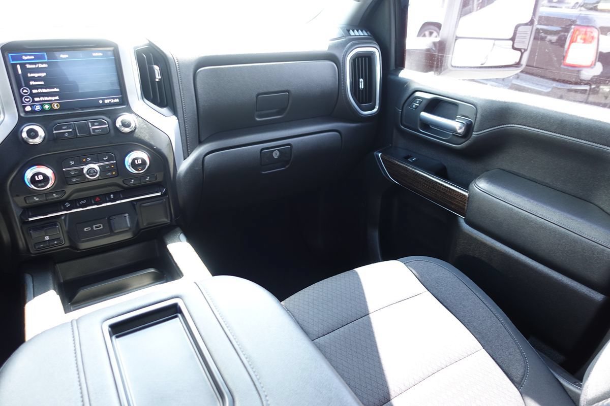 Used 2021 GMC Sierra 2500 SLE w/ X31 Off-Road Package AWD/4WD image 41