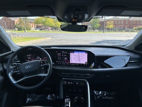 Certified 2025 Audi Q5 Premium Plus w/ Premium Plus image 9