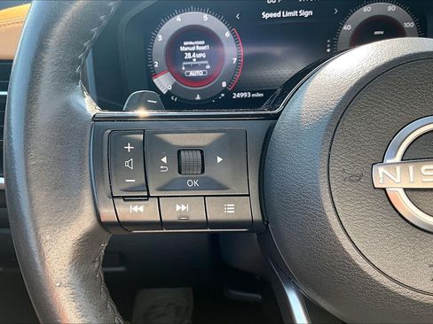 Used 2023 Nissan Rogue Platinum w/ Platinum Premium Package AWD/4WD image 22