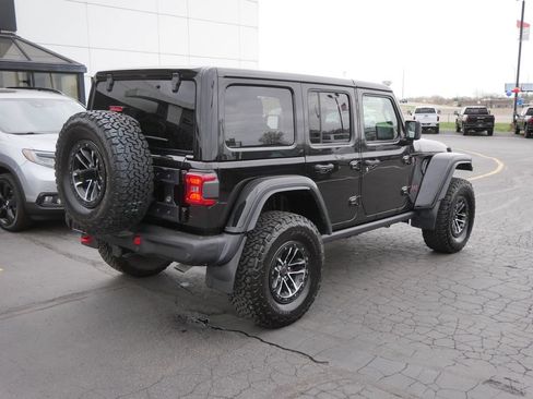 Used 2024 Jeep Wrangler Unlimited Rubicon AWD/4WD image 7