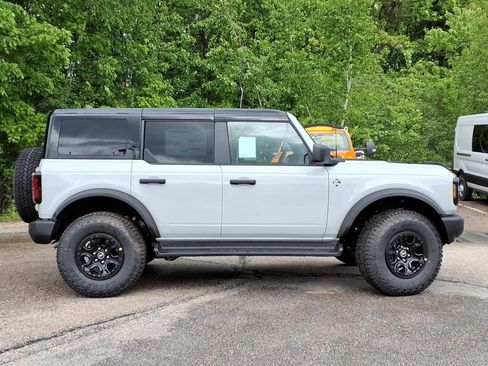 New 2026 Ford Bronco Outer Banks w/ Sasquatch Package AWD/4WD image 4