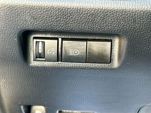 Used 2021 Toyota RAV4 XLE image 7